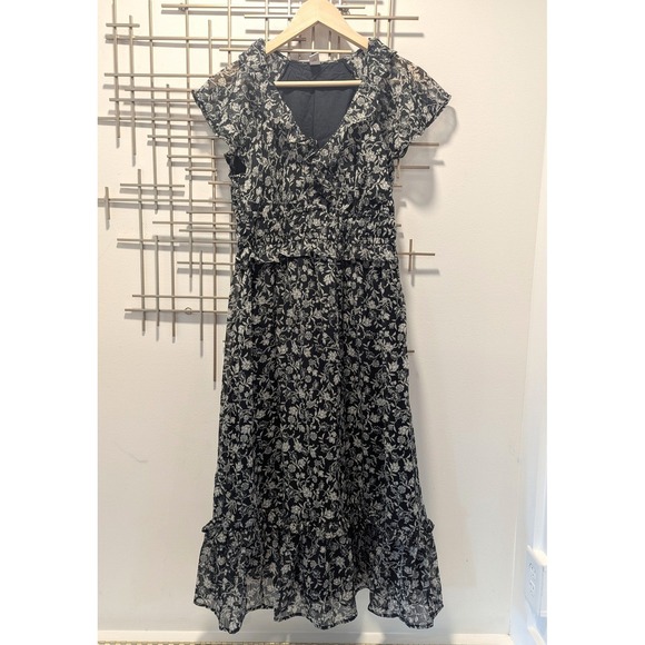 Old Navy Dresses & Skirts - Old Navy Midi Dress Black Floral Smocked Ruffle Med V-Neck Cottagecore Feminine